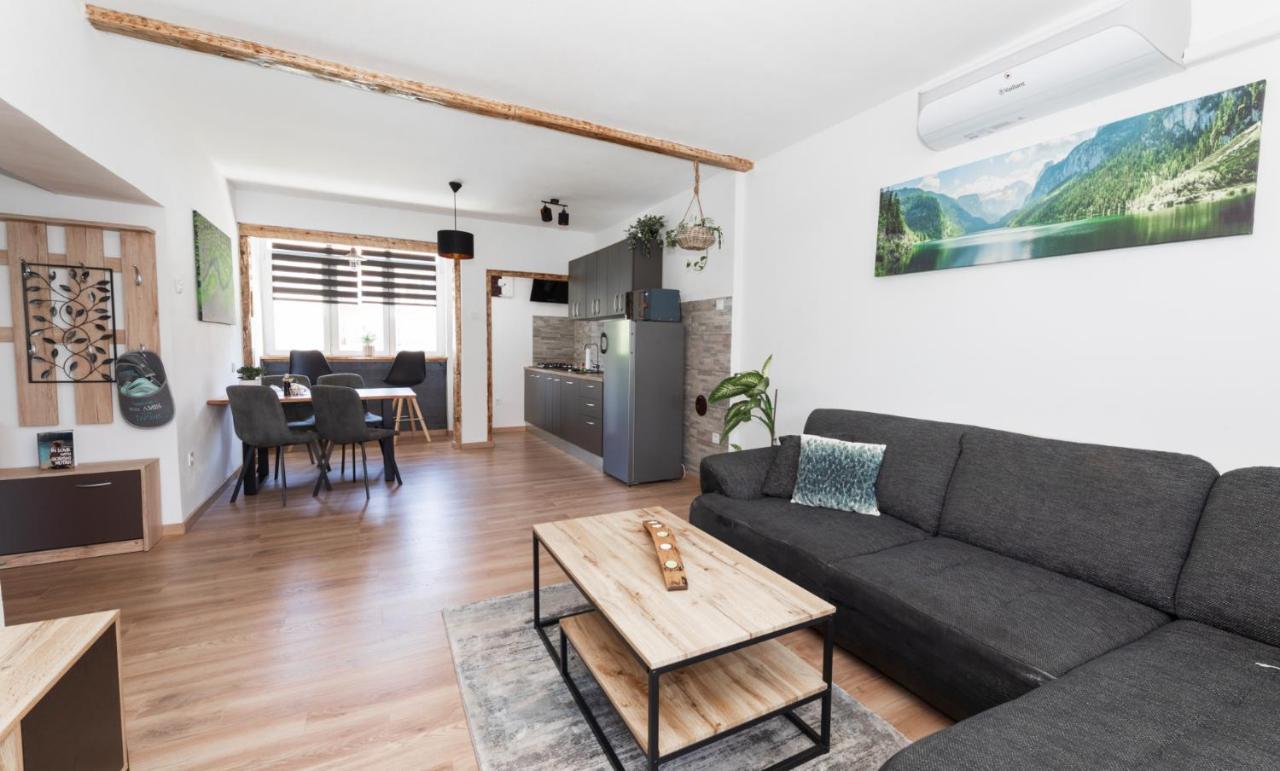 Lynx And Fox Self Check-In Free Parking Apartment Delnice Exteriör bild